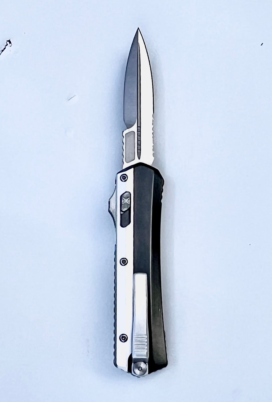 Arctic OTF Knife